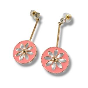 NWOT Elegant Gold Tone Peach Enamel Floral Drop Earrings